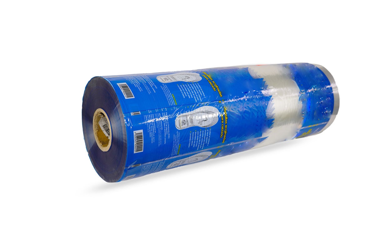 Bobina con impresi&oacute;n en color azul para empaque flexible